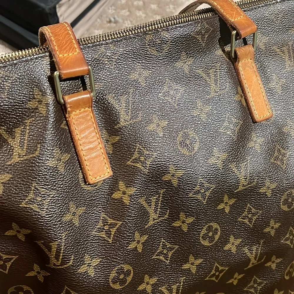 LOUIS VUITTON Monogram Cabas Mezzo